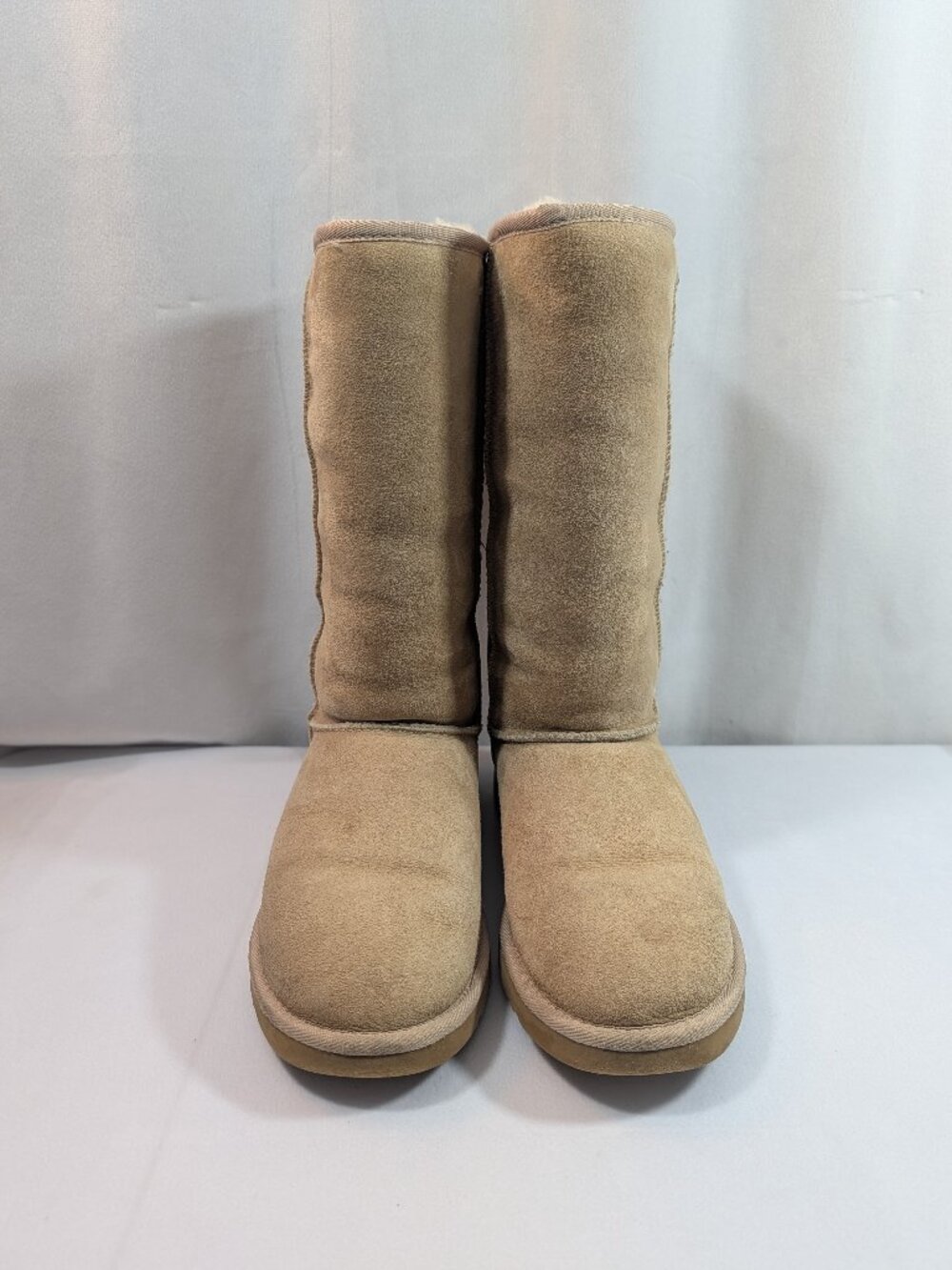 UGG Women’s US 7 Tan Suede Classic Tall Pull-On Boots 5815